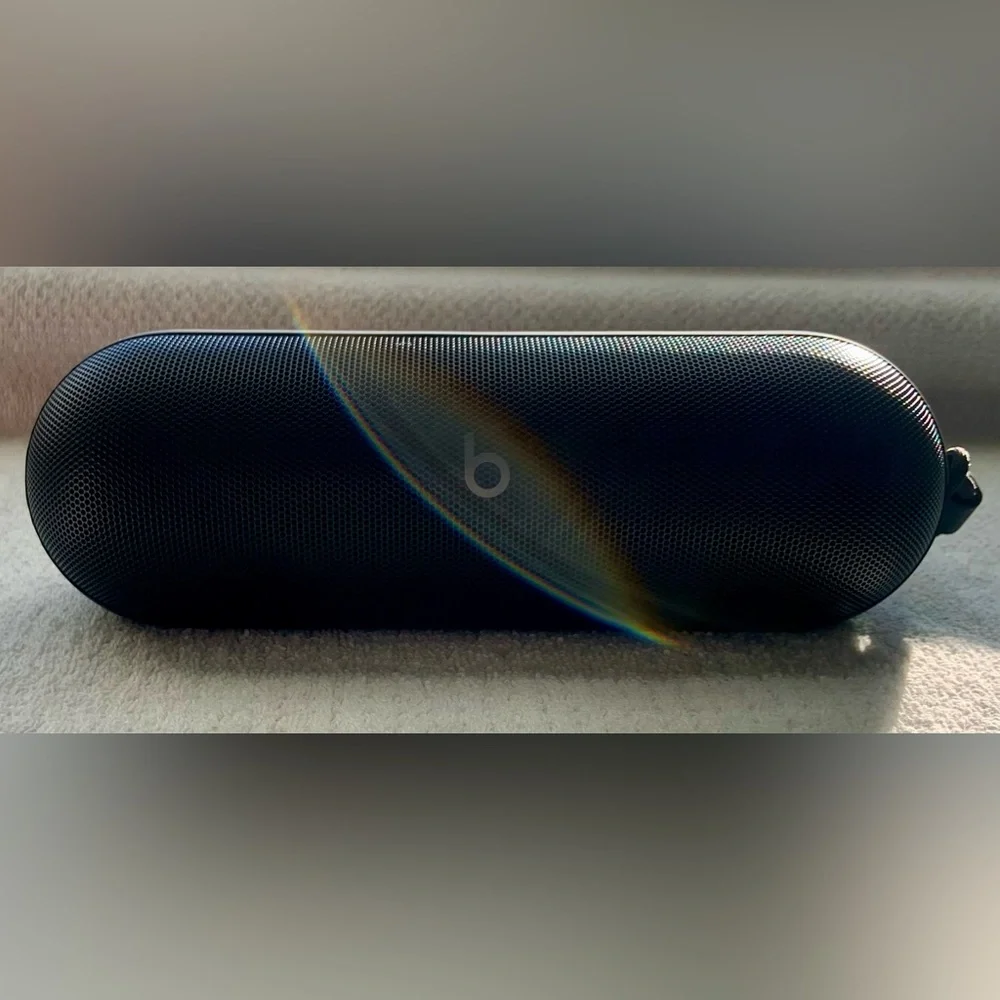 Beats by Dr. Dre Pill
Portable Bluetooth Speaker~Matte Black *A3211 - Picture 10 of 13